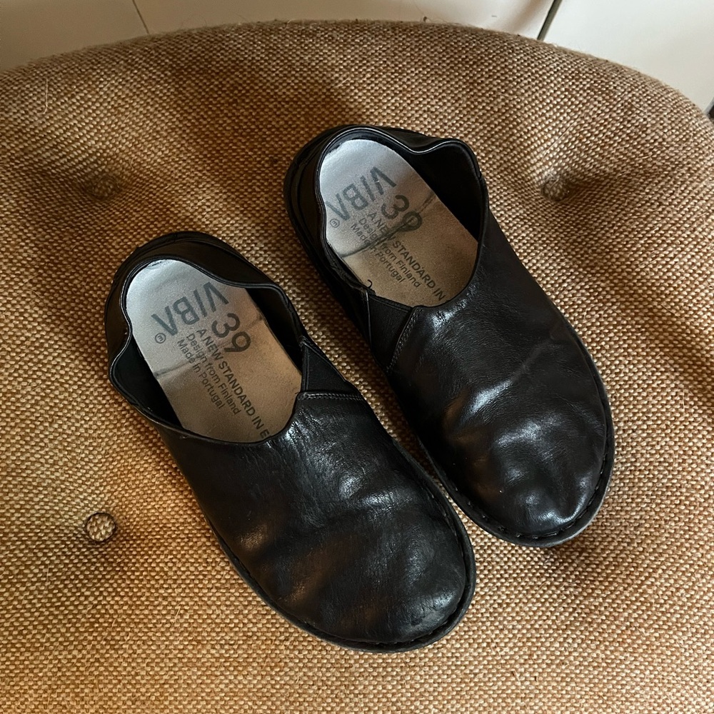 VIBAe Leather Slip-On Shoes